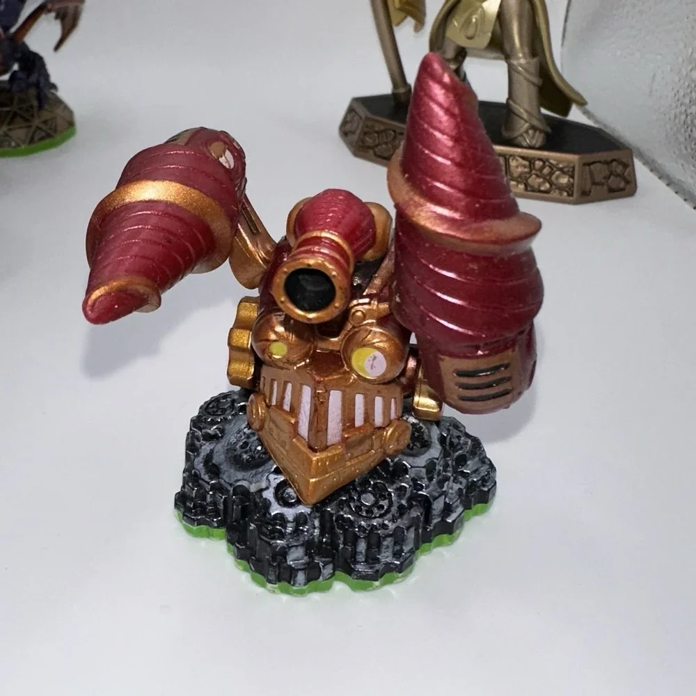 Golden Queen Spyro Activision Skylanders Figures Lot 8 Mixed Colors Good
